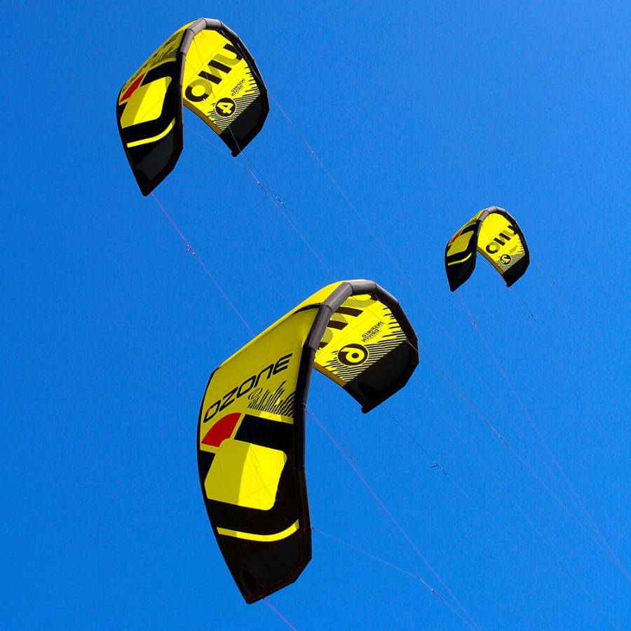 Ozone Uno V2 Inflatable Trainer Kite Only